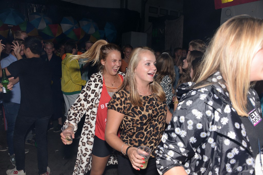 ../Images/Campingfeest 084.jpg